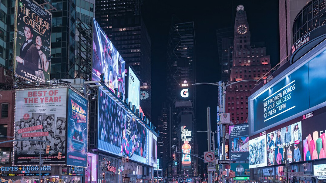 modern digital ad